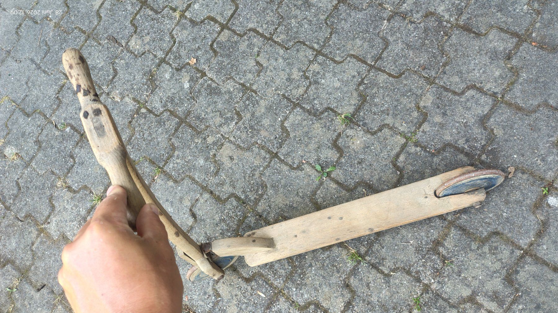 Fahrzeuge für Kinder: Antikes Trottinet, echte Rarität – Gebraucht aus Bern von Auktionaer 1