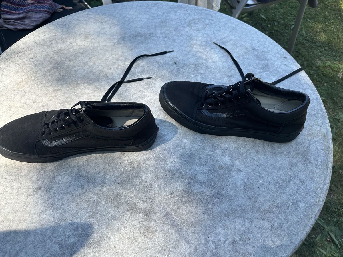 Vans Scarpe da uomo: Vans, schwarz, US 10.5 EUR 44 – Usato da Muenchenstein venduto da Holiduli 1