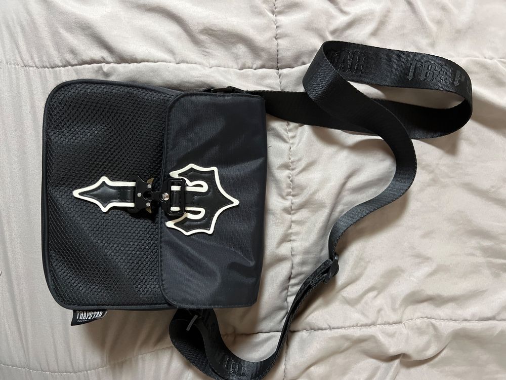 Trapstar Crossbody Bag Kaufen auf Ricardo