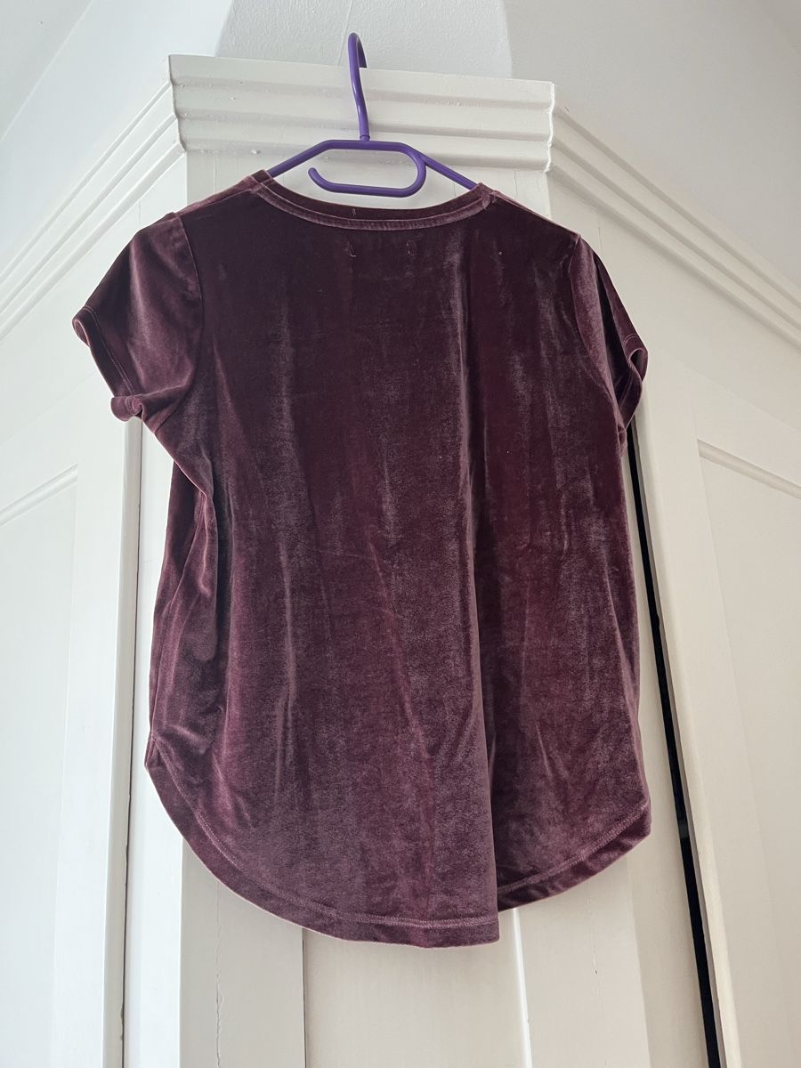 T-shirt: Even and Odd Samt Shirt – Nuovo (secondo la descrizione) da Zürich venduto da Closetbesties 2