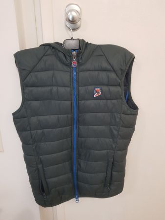 Invicta Herren Daunenweste / Steppweste Grün mit Kapuze Tg.S
