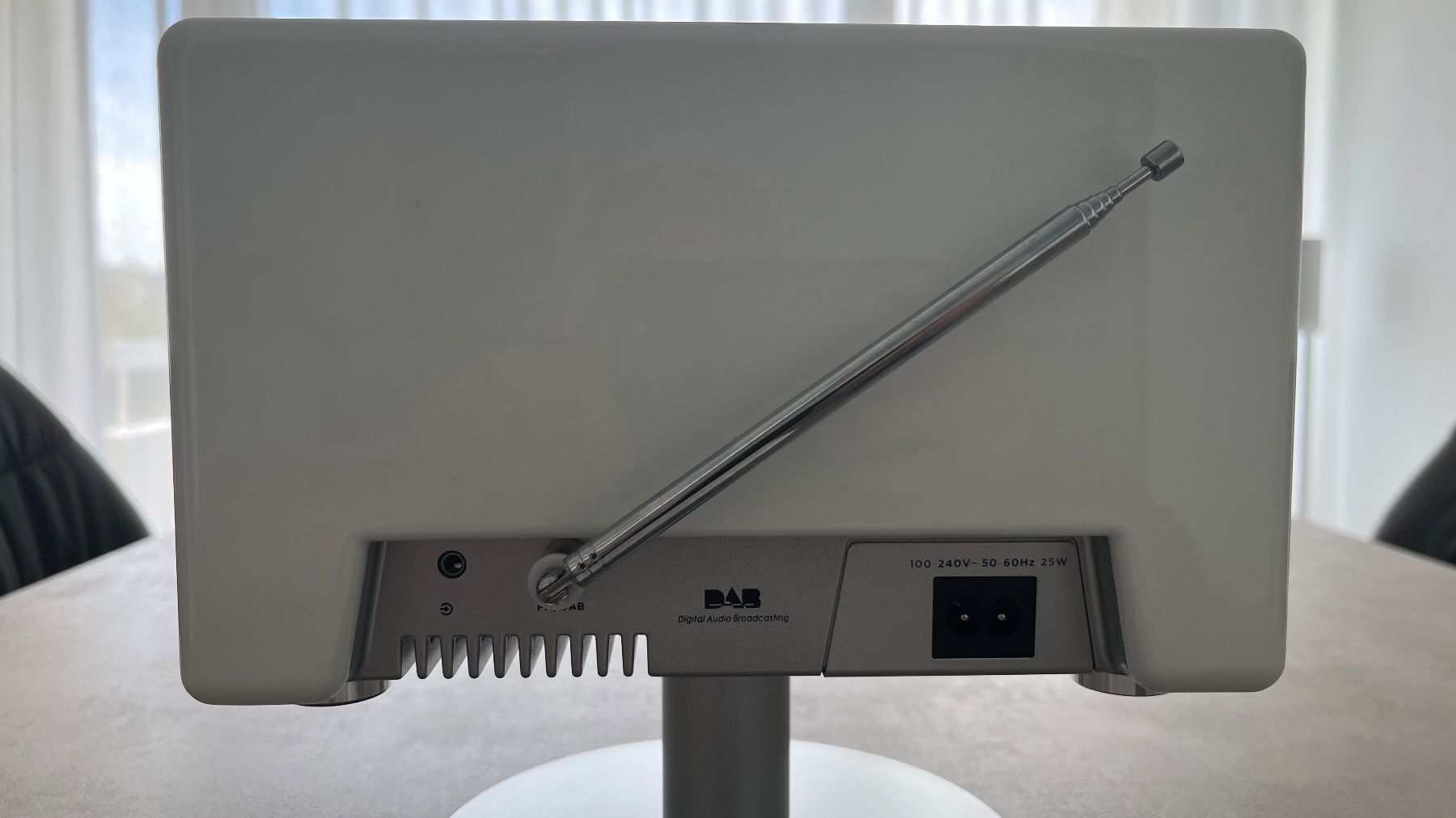Geneva Radios: Radio Geneva Model S DAB+ Bluetooth – Gebraucht aus Volketswil von Gilberto0 4