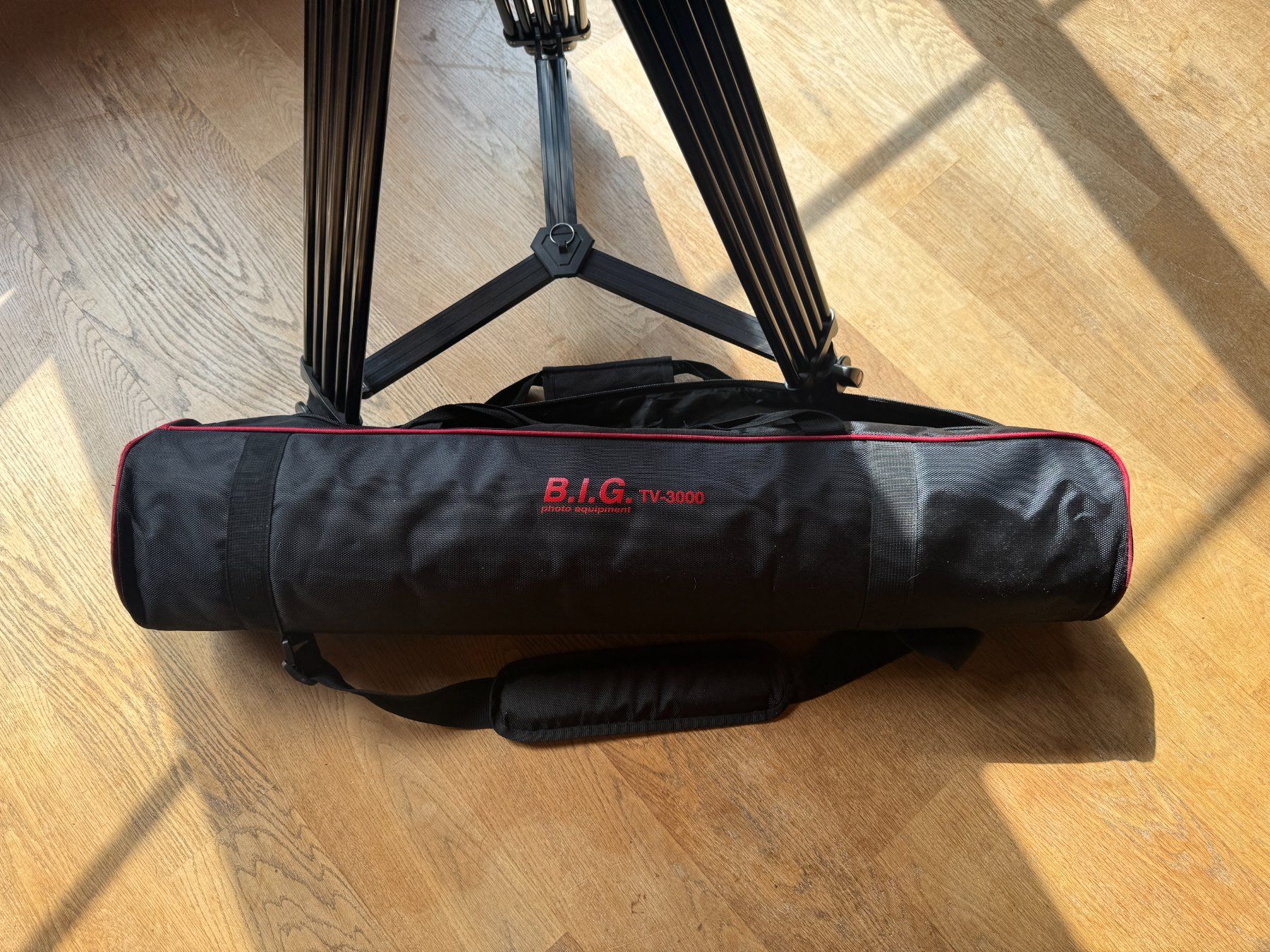 Trépieds & Accessoires: B.I.G. Videostativ TV-3000 Doppelrohrstativ – D'occasion à Aefligen par jes_5pt9 1