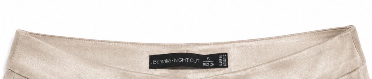 Bershka Lotti di vestiti: Bershka Satin Zweiteiler Beige – Nuovo e nell'imballaggio originale da Aarberg venduto da LovelyThings_ 6