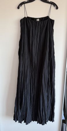 Original Totême Kleid schwarz size S/M 100% Seide neuwertig