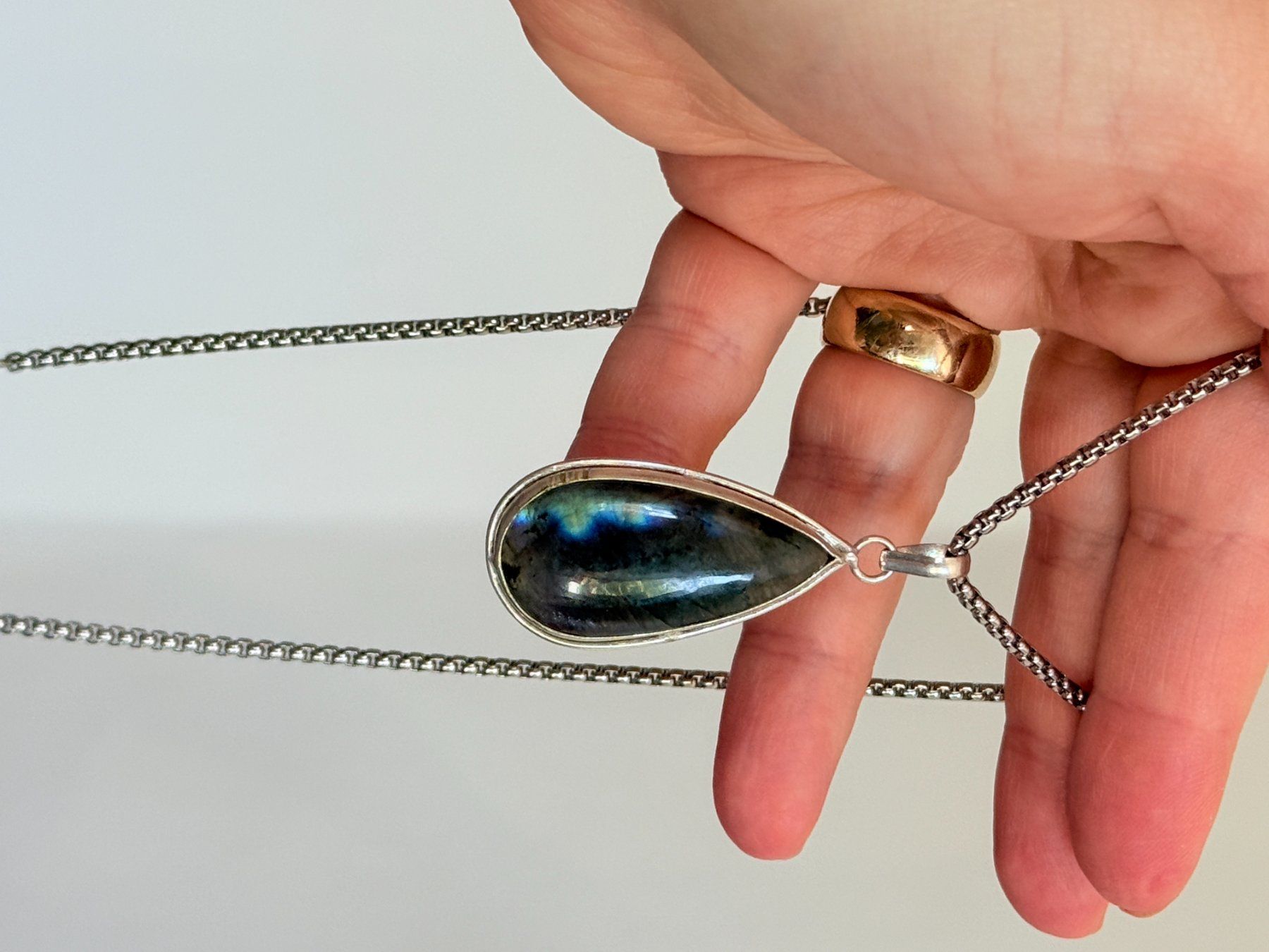 Ketten: Collier Labradorite , élégant et unique ✨ – Neu und originalverpackt aus Genève von AWWA 5