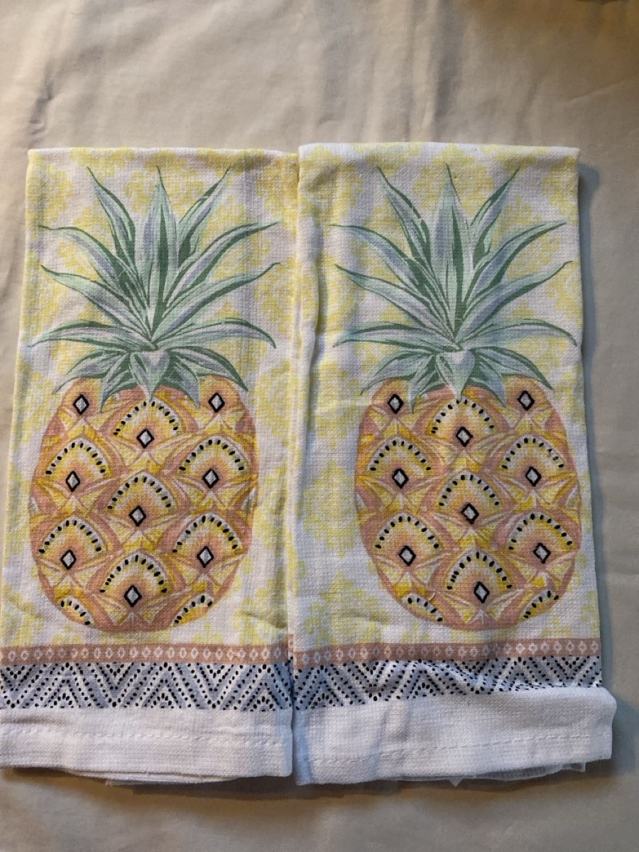 Strofinacci: 2 Summer Pineapple Kitchen Towels, New! – Nuovo e nell'imballaggio originale da Buttikon SZ venduto da Maxwelltime