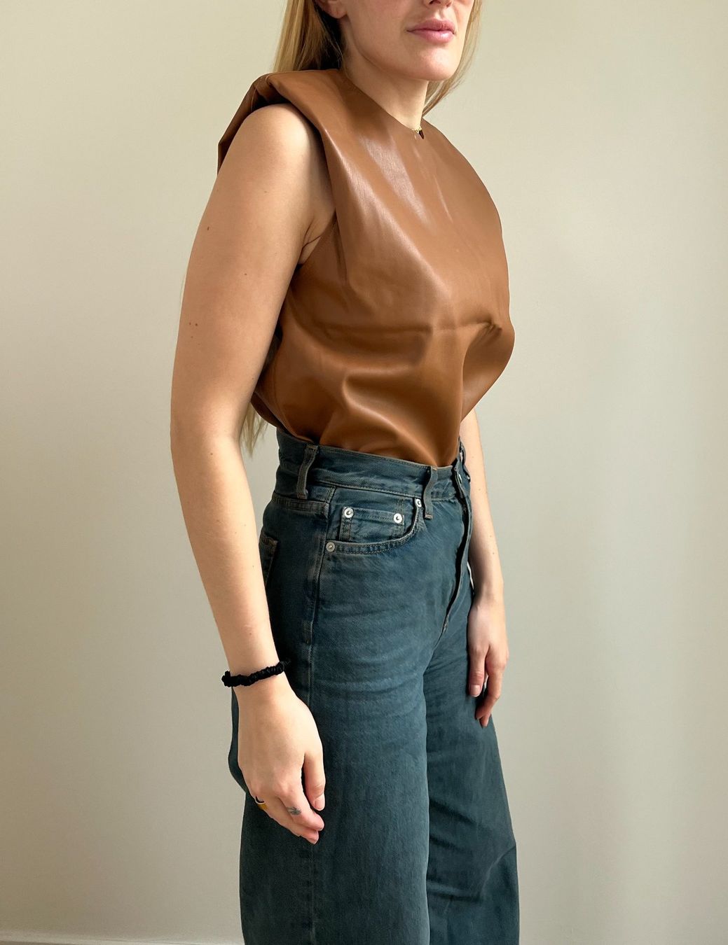Mango Top: Top effet similicuir Mango marron – Usato da Zürich venduto da mps_9cp7