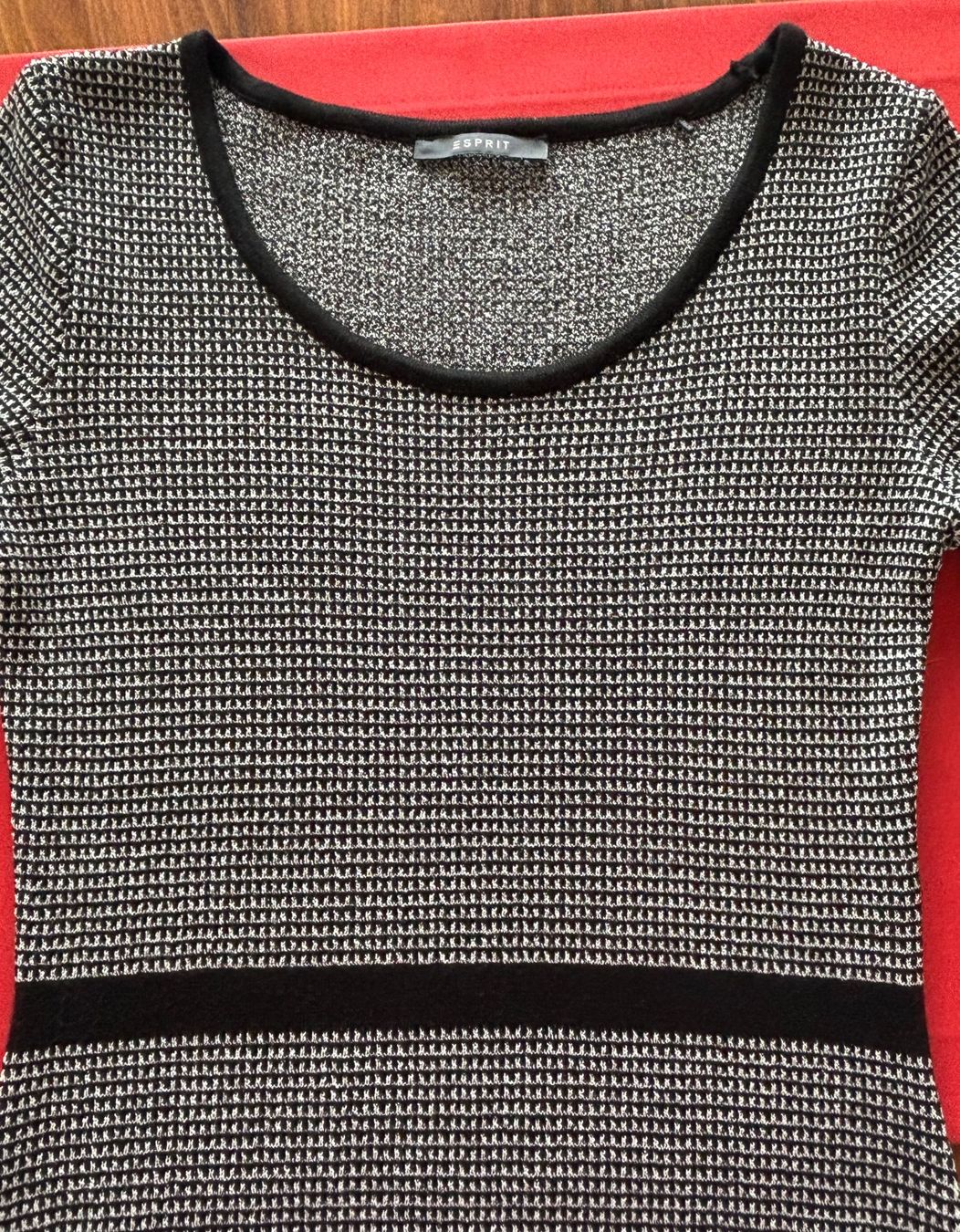 Esprit Vestiti: Langarm Kleid von ESPRIT – Usato da Zürich venduto da Tzhkely24 5