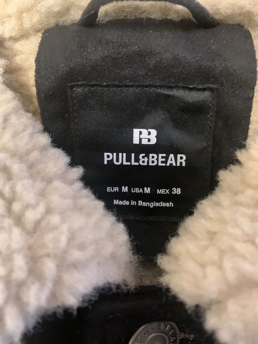Pull&Bear Vestes:  Pull&Bear Winterjacke, Size M, schwarz – D'occasion à Münchenstein par Alpinevintage 1