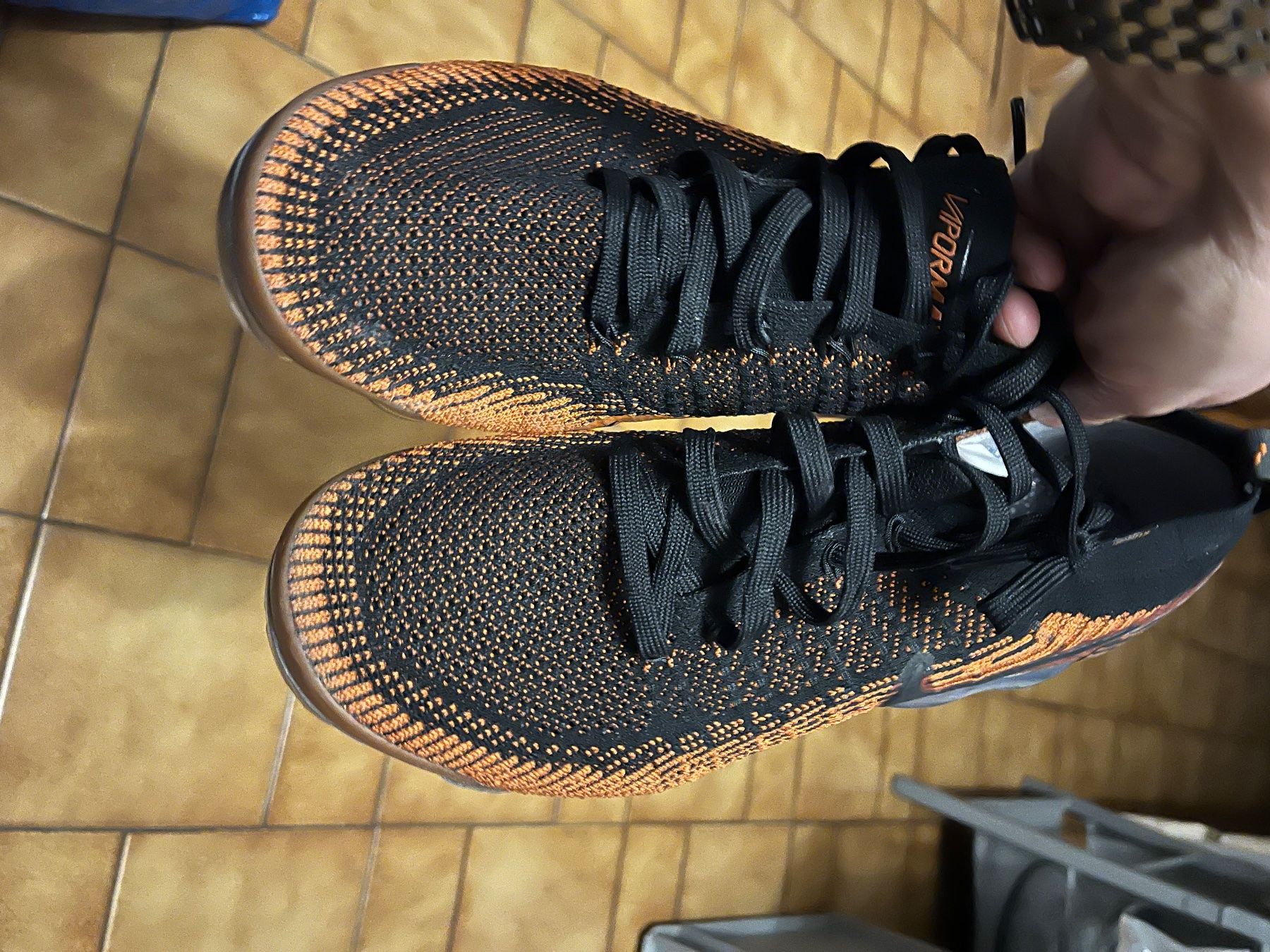 Scarpe da uomo: Basket airmax vapormax taille 43 kilyan – Nuovo e nell'imballaggio originale da Veyrier venduto da kimedovapa 1