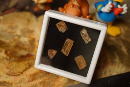 Gold Topas        5 Stück      im  Böxli    3.2.1.. Deins