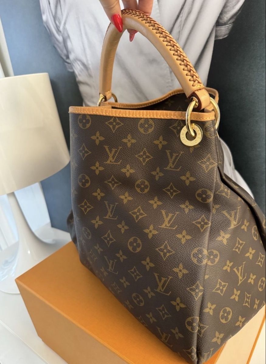 Louis Vuitton Taschen für Damen: NEU Louis Vuitton Artsy Tasche Monogram – Neu (gemäss Beschreibung) aus Männedorf von Jessiey 1