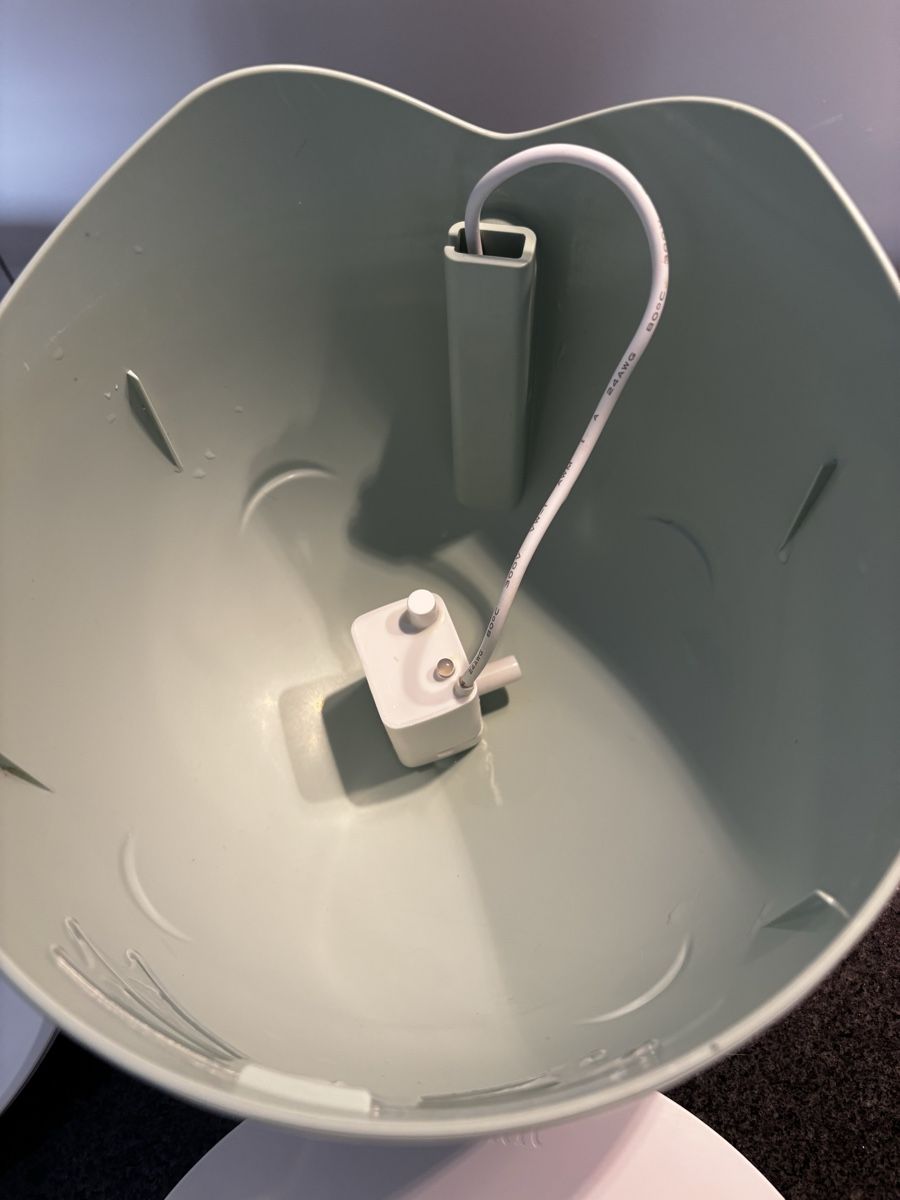 Stagni & Fontane ornamentali: Catit PIXI Trinkbrunnen – Usato da Schaffhausen venduto da Januanar 1