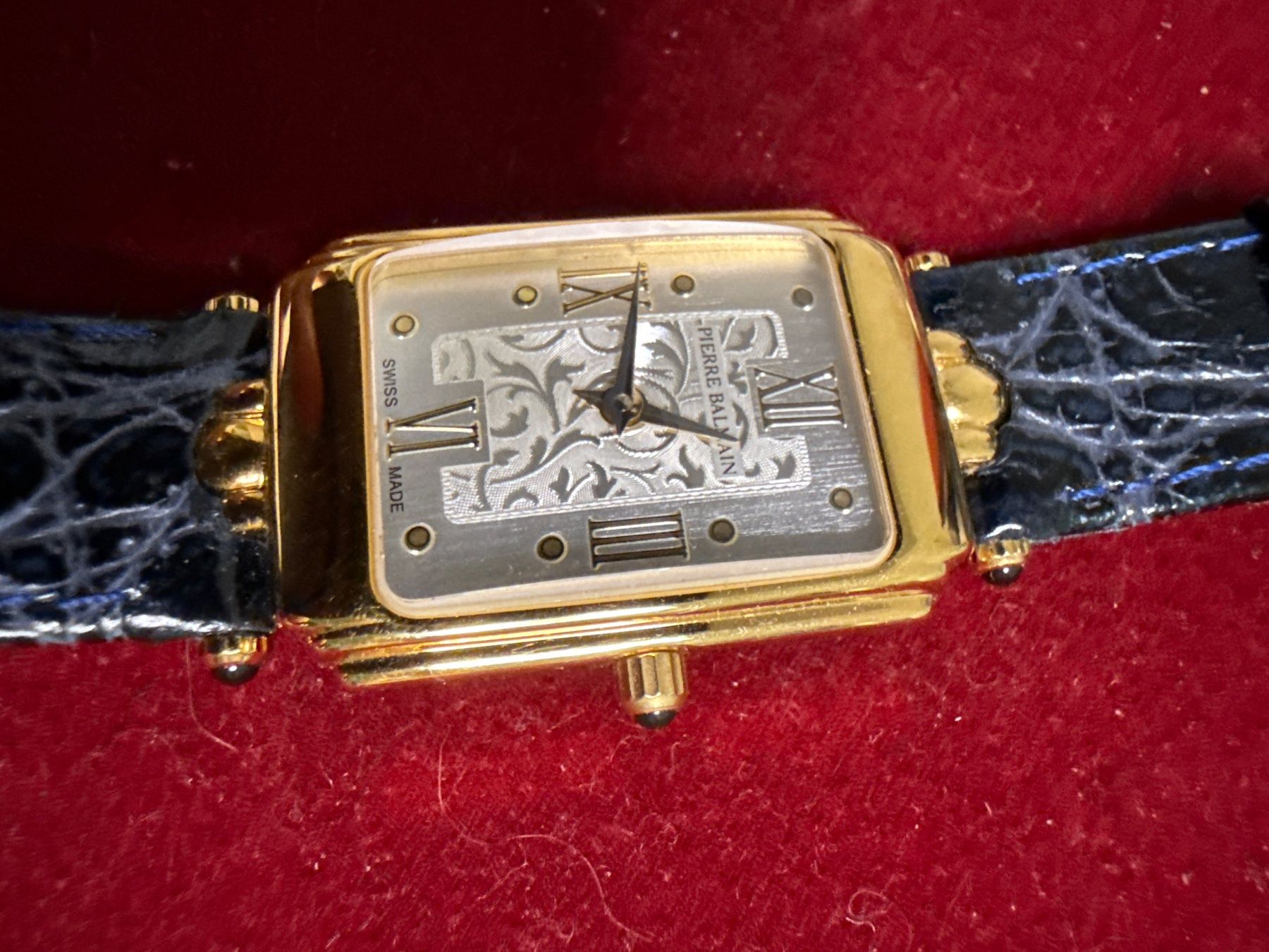 Balmain Uhren: Balmain Tank Quarz 21 mm – Gebraucht aus Pfeffingen von Allhandelklgwatches 1