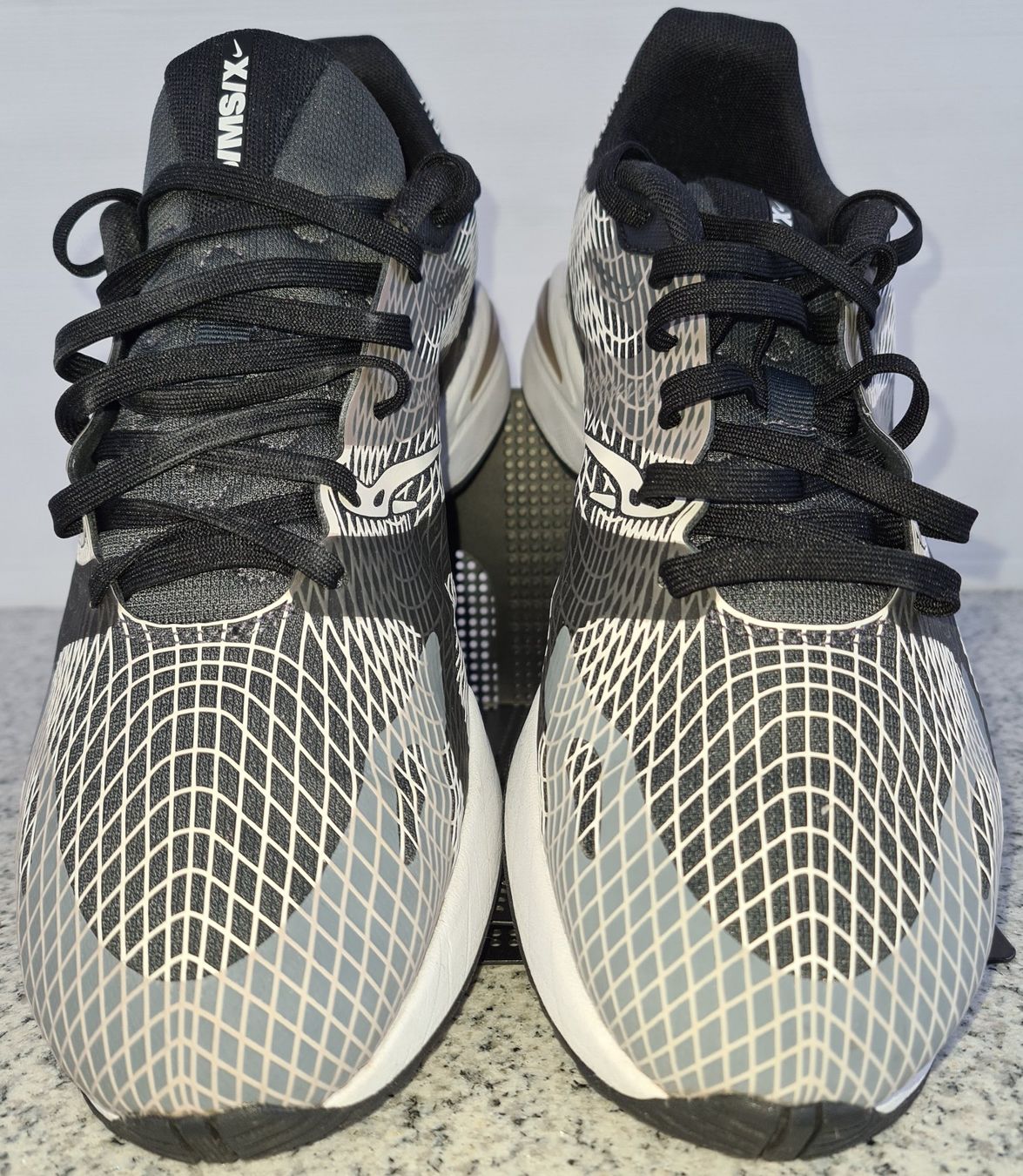 Nike Scarpe da uomo: NIKE Schuhe EUR-Gr. 43 – Usato da Münchenstein venduto da vitalfit