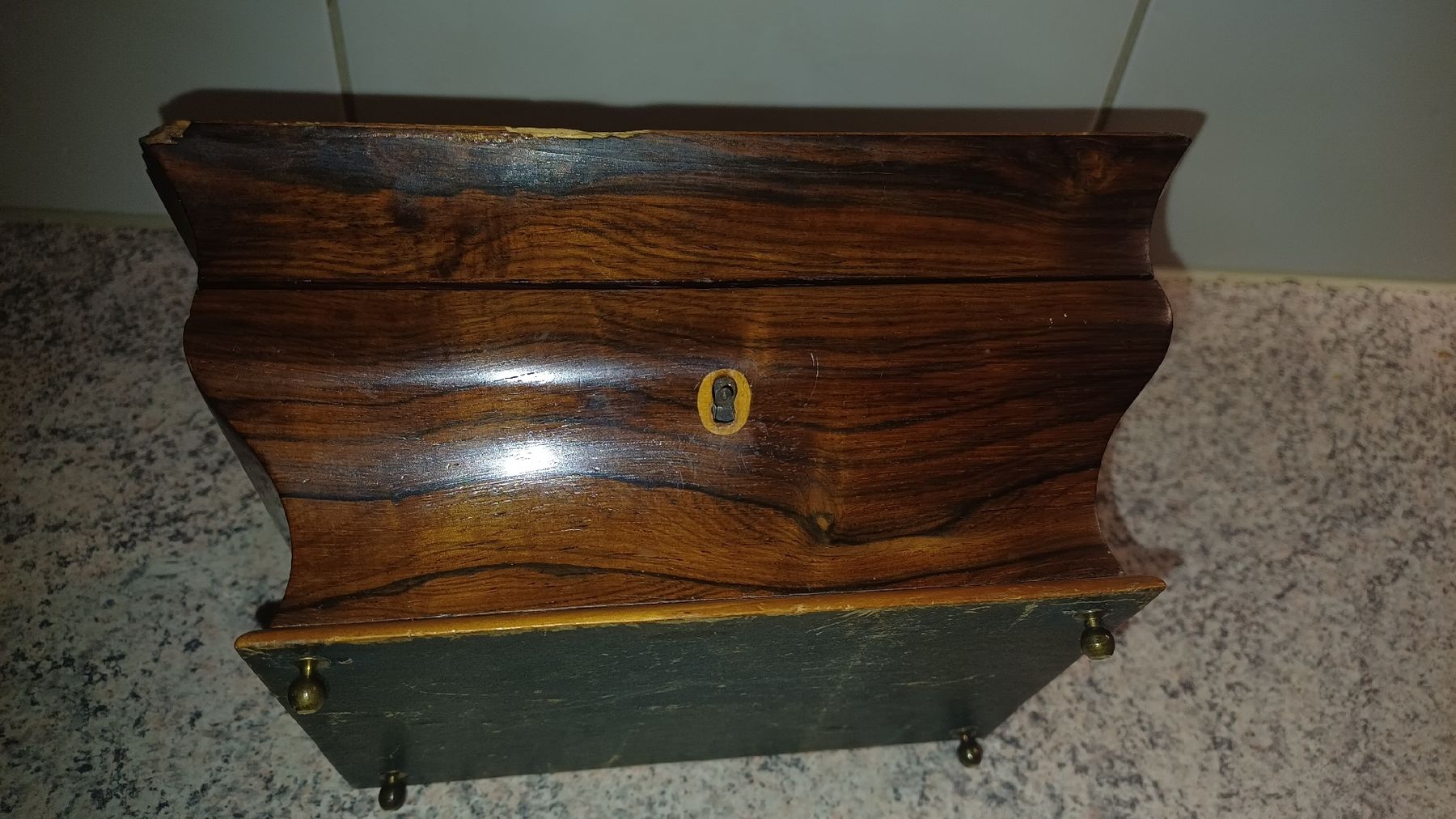Coffres: Antike Schatulle mit Einlegearbeiten – D'occasion à Flawil par Pinkmalibu 6