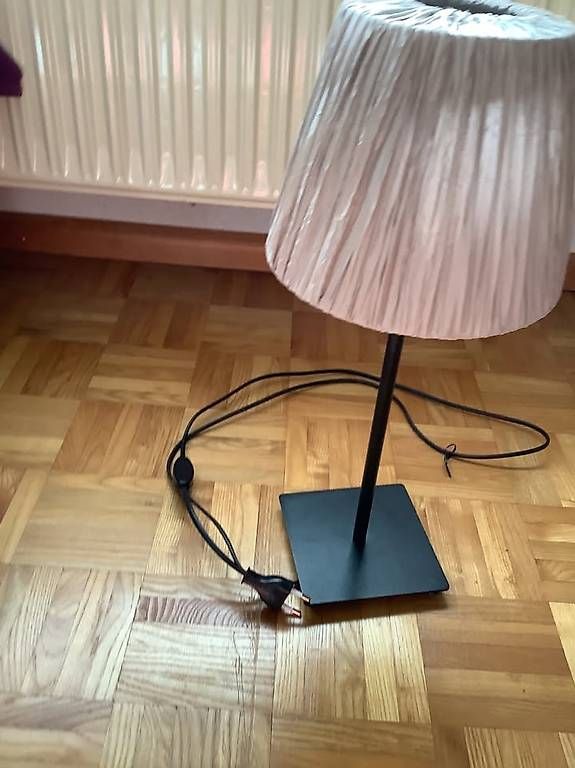 Lampes: Lampe à pied – D'occasion à Icogne par luna.16 2