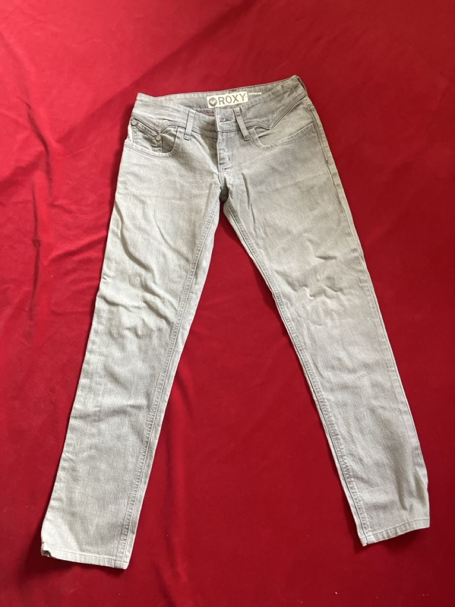 Roxy Jeans: ROXY Jeans Damen Regular Grösse 26 hellgrau – Usato da Muralto venduto da jac_hkz5
