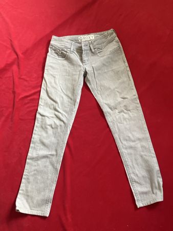 ROXY Jeans Damen Regular Grösse 26 hellgrau