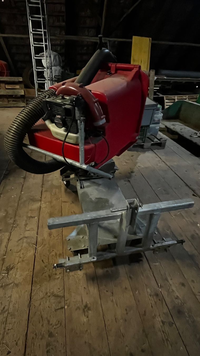Alle Maschinen: Paddockcleaner PC 550 Trafalgar – Gebraucht aus Neuenegg von Stonewell 3