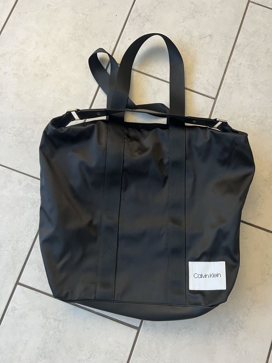 Calvin Klein Borse da donna: Calvin Klein-Tasche – Nuovo (secondo la descrizione) da Ebmatingen venduto da Samato