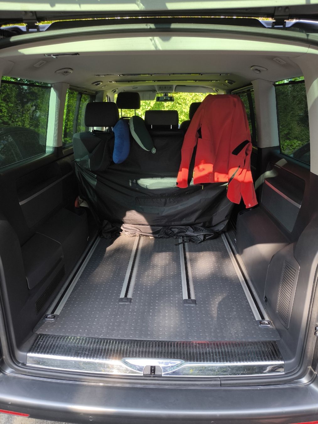 VW Autos: VW Multivan 2.0tdi DSG ab Service und MFK 01.26 – Gebraucht aus Oberrohrdorf von PieBu 9
