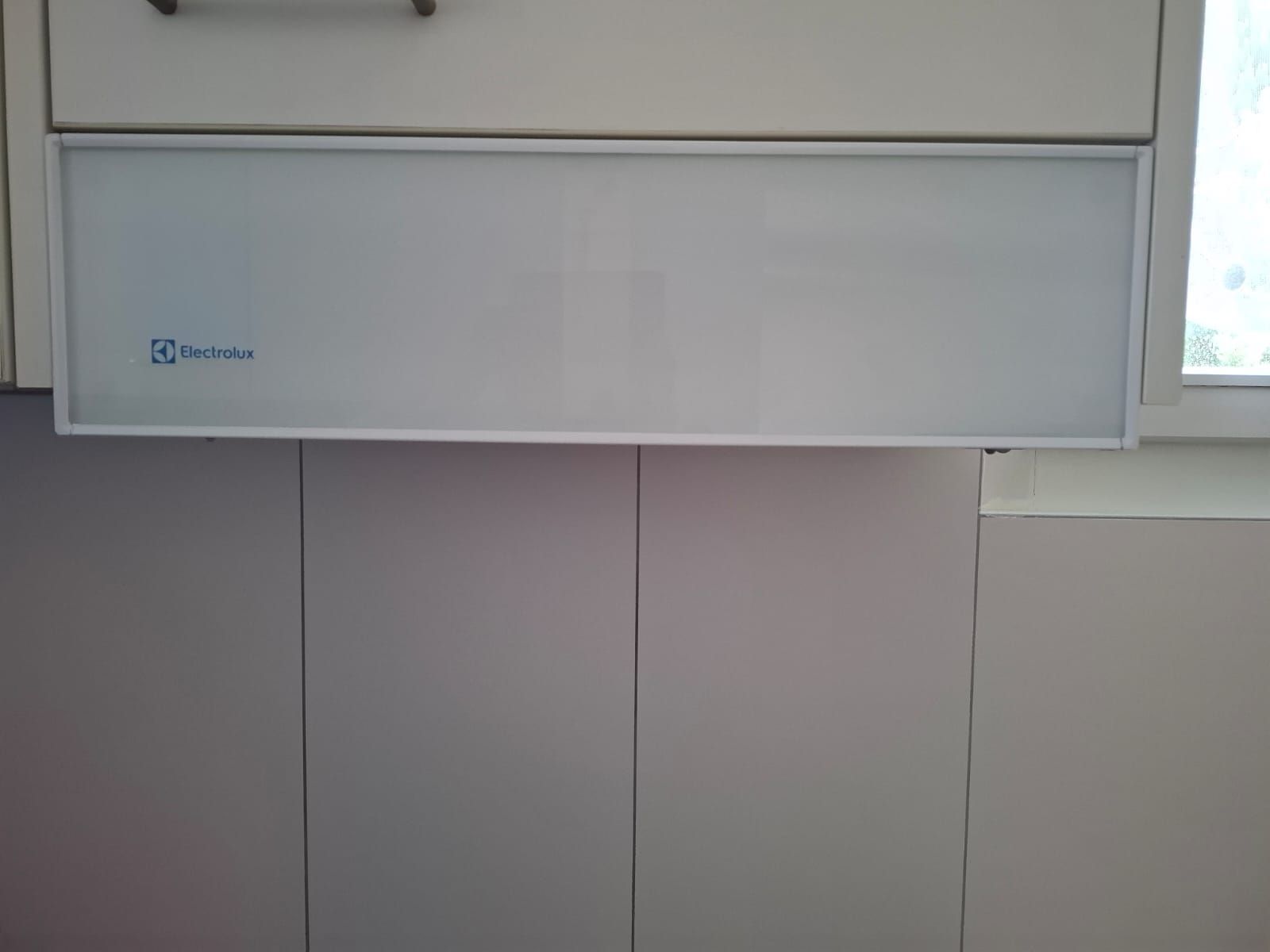 Electrolux Dampfabzug: Dampfabzug Electrolux – Gebraucht aus Birsfelden von aer_q78f 1