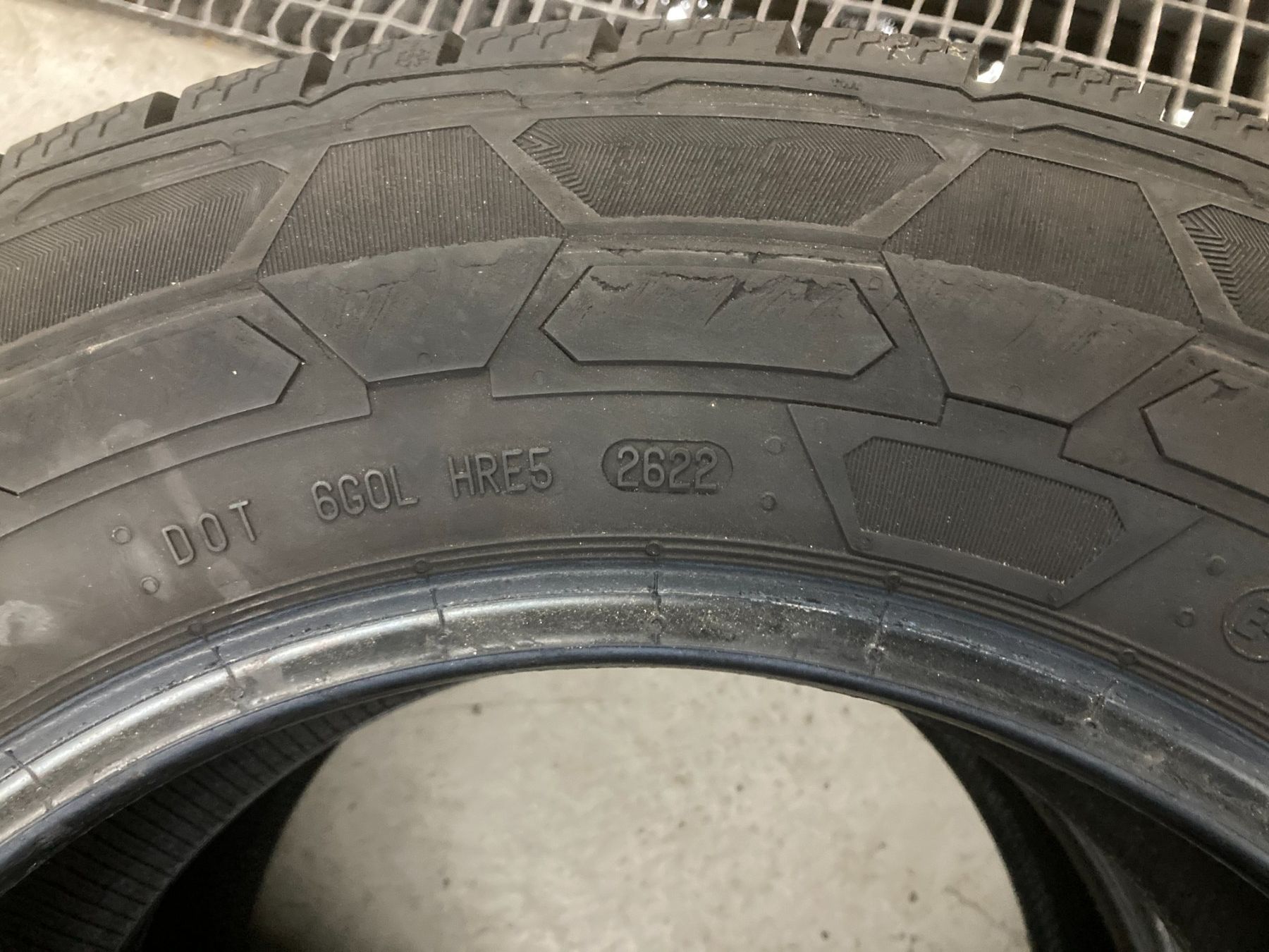Continental Pneumatici & Ruote complete: 215/65R16 C Winterpneu Continental – Usato da Cham venduto da WB2223 4