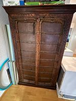 Antiker, indischer Schrank, Massivholz, Vintage