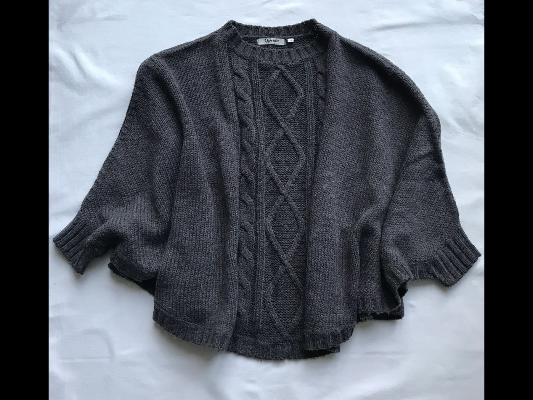 Pullover & Sweatshirts: Mädchen Pullover / Poncho Grösse 122 – Gebraucht aus uster von articles