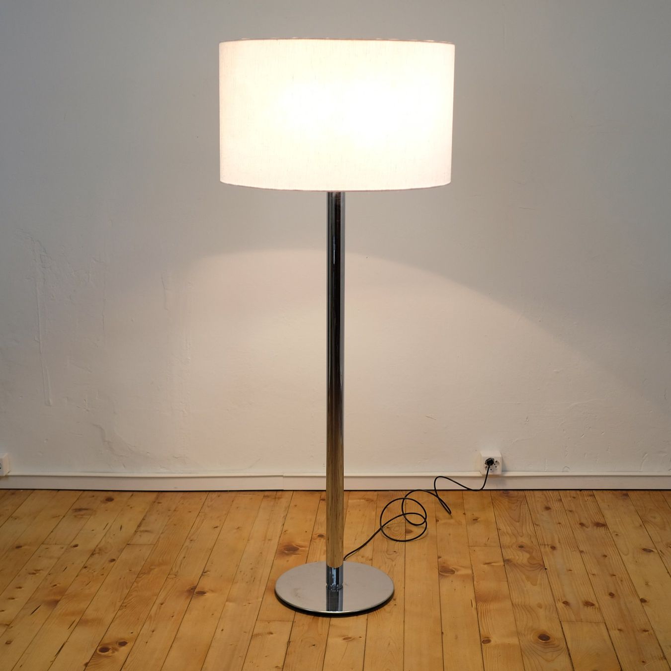 Lampade: Stehlampe von Staff – Usato da Basel venduto da Patts_Lampenfieber 1