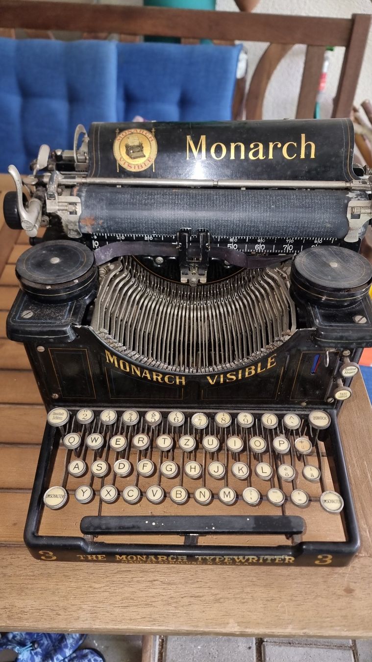 Macchine da scrivere: antike Schreibmaschine – Usato da Bremgarten b. Bern venduto da MarjanS