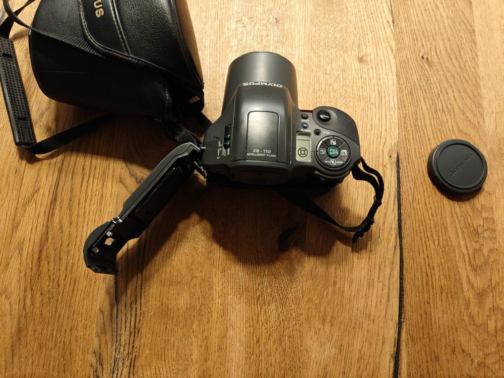 Olympus ISSerie 35mm Filmkamera mit 28110