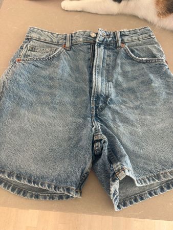 👖 Zara Jeansshorts | Hellblau | Gr. 36