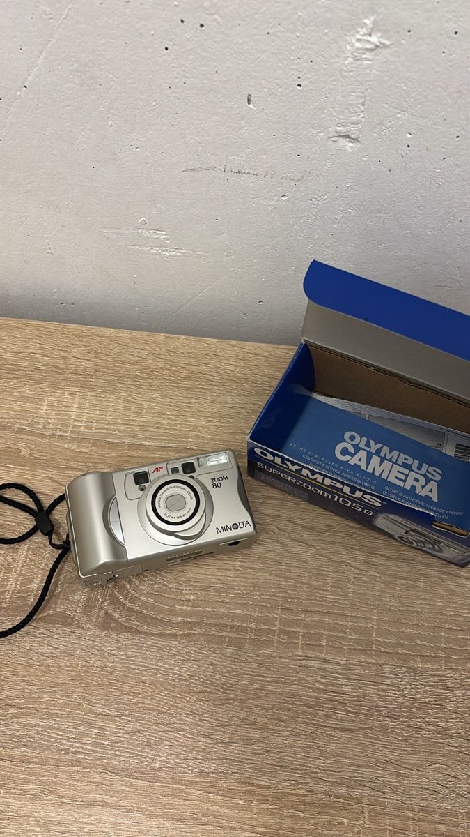Olympus Fotocamera: Kompaktkamera Olympus Superzoom 105G silber – Usato da Niederlenz venduto da ali_npf8