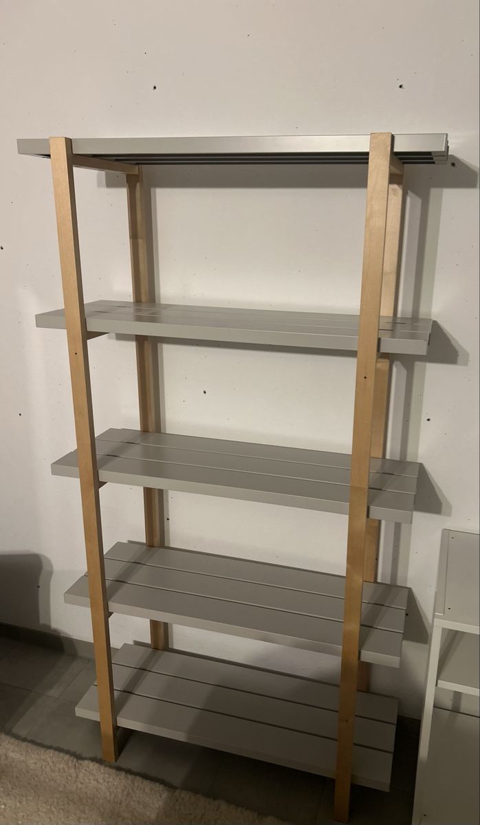 Ikea Scaffali: Étagère Ypperlig – Usato da Vulliens venduto da noe_sgl6