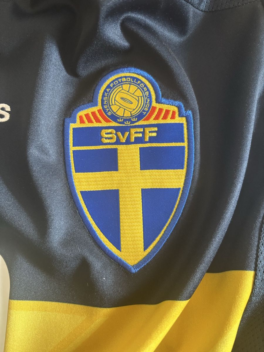 Adidas Maillots de corps & Pantalons: Schweden Trikot Ibrahimovic – D'occasion à Zürich par ChampShirts 4