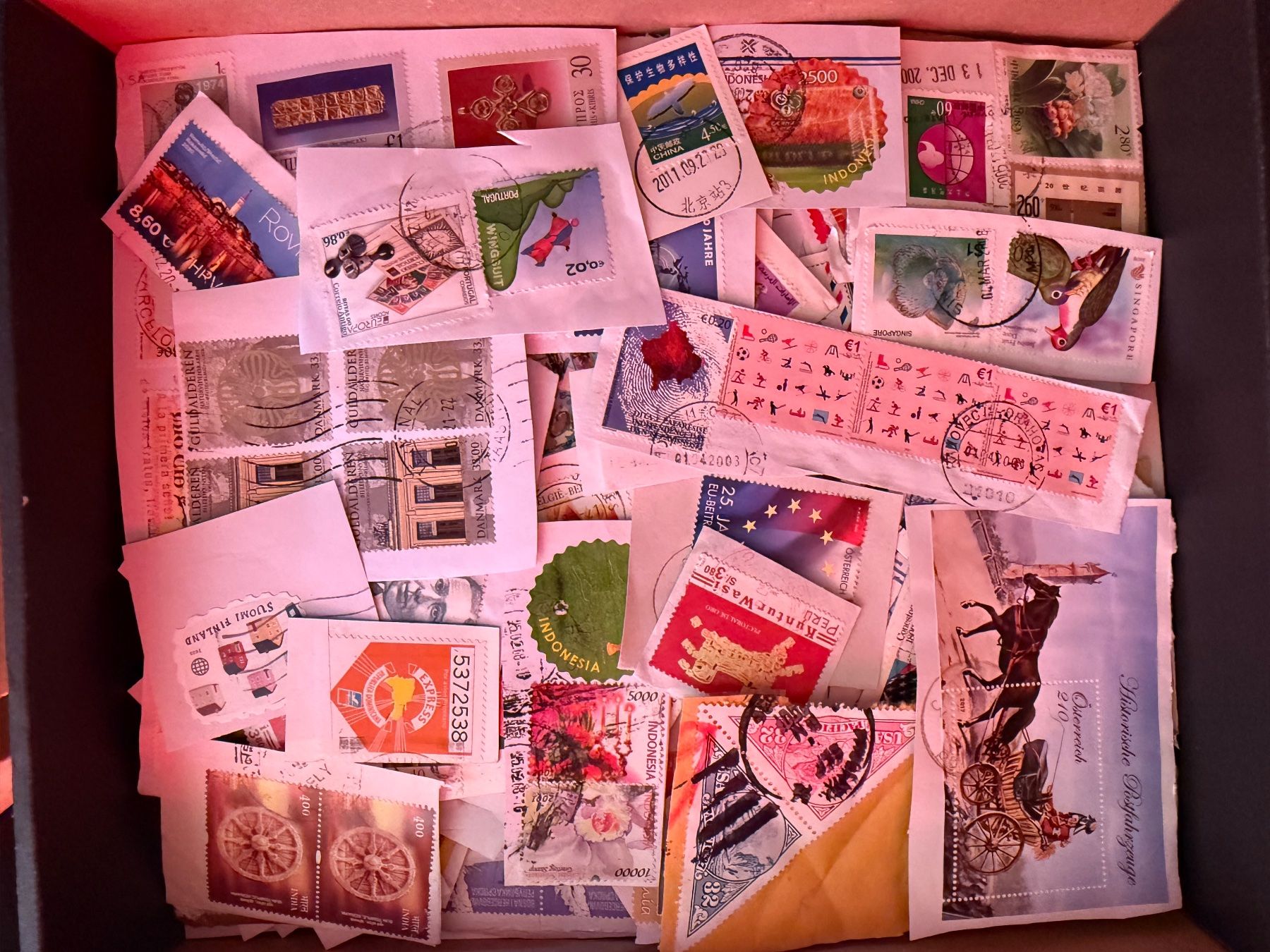 Tutti i francobolli: Briefmarkensammlung weltweit 0.7 Kilo – Usato da Affoltern am Albis venduto da jonas1009 2