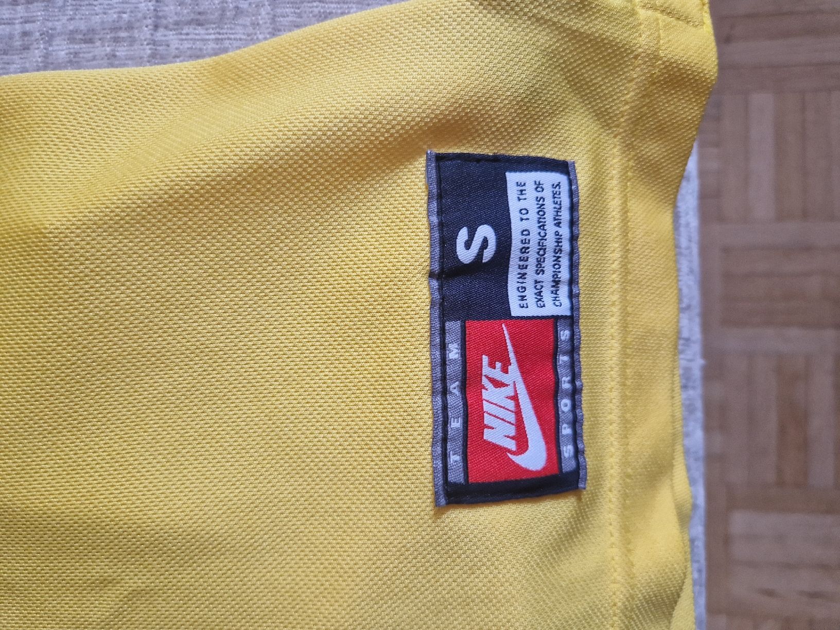 Nike Leibchen & Hosen: Maillot Officiel Ronaldo 1998 – Gebraucht aus Les Acacias von S.Vieira 4