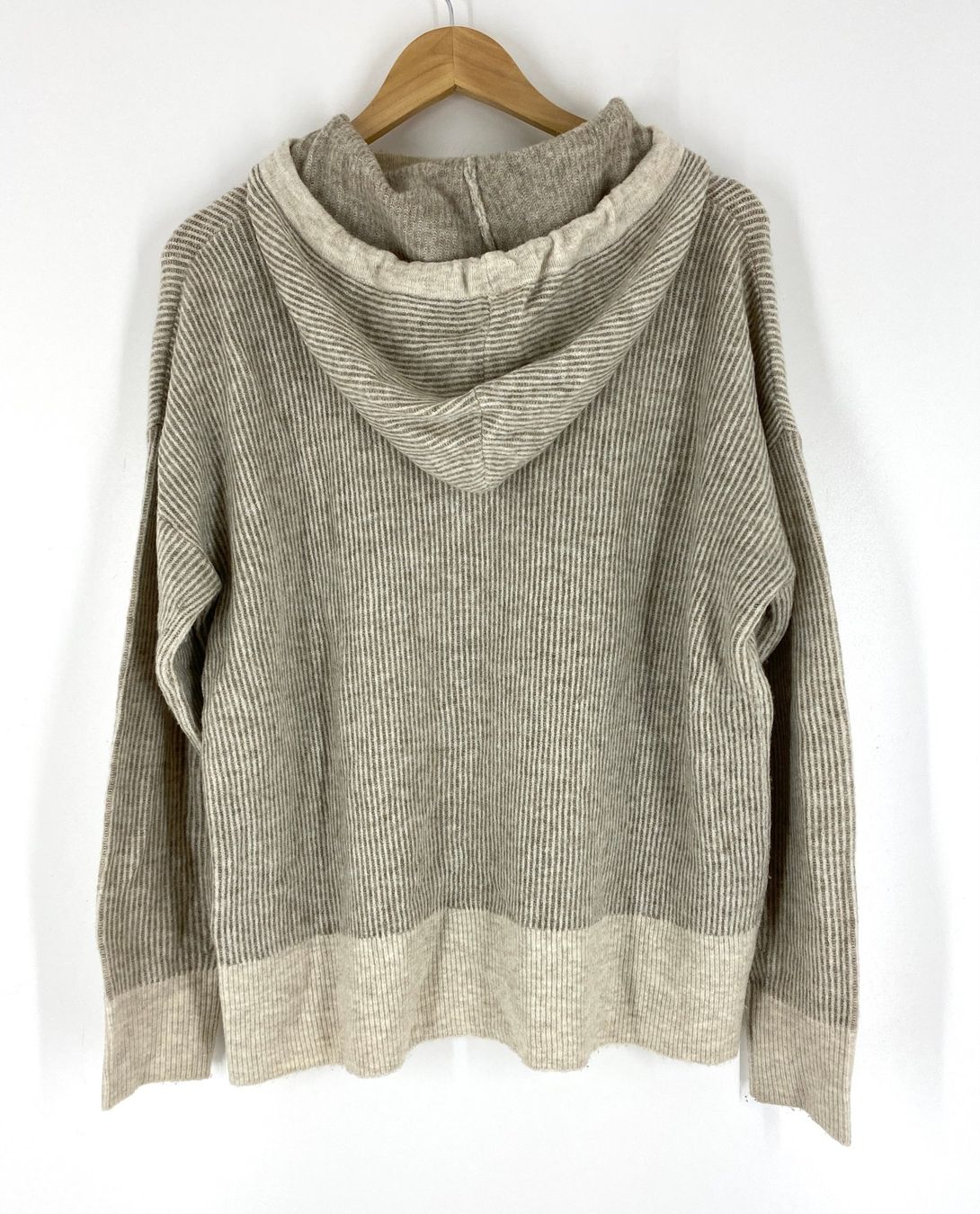 Maglioni & Felpe: Marc Aurel Feinstrick-Kapuzen Pullover, Grösse L/XL – Usato da Mülligen venduto da Chleeblatt1941 1