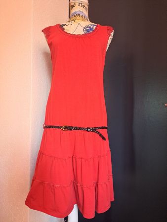 Robe d'été rouge-grenat