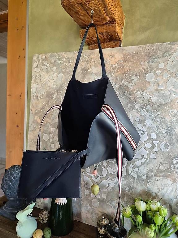 Borse da donna: Tommy Hilfiger Leder Tasche – Usato da horgen venduto da massi71 2