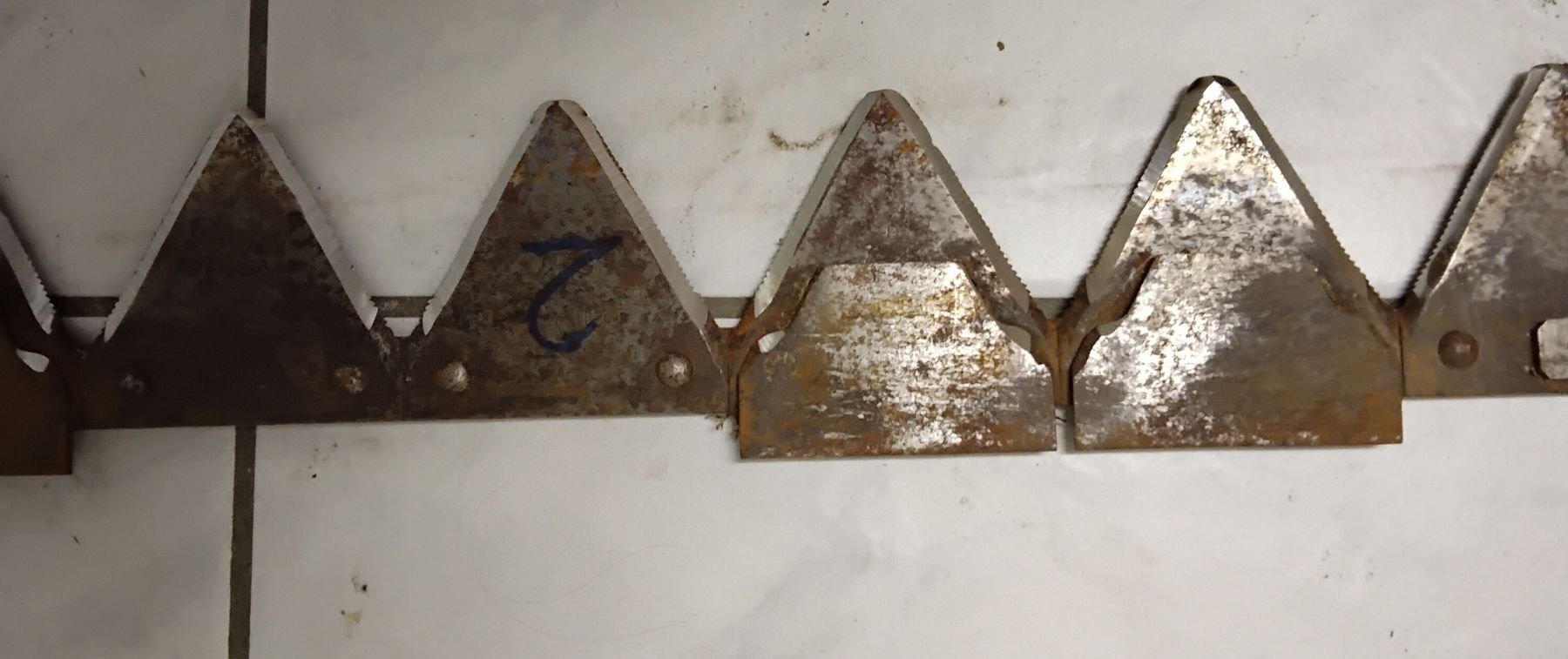 Aebi Alle Maschinen: Motormäher Messer zu Aebi AM. 20-1.9 Meter lang – Gebraucht aus Jonen von Brokk 2