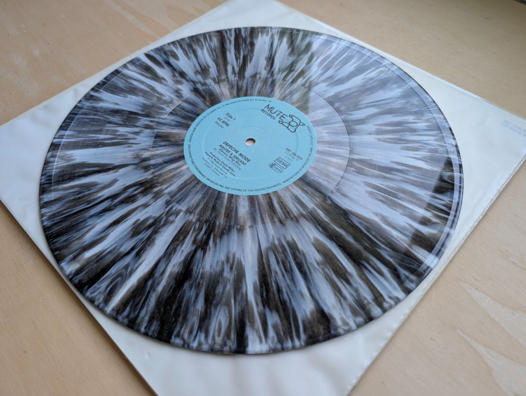 Dischi in vinile: Depeche Mode – Master And Servant  D 84   Grey Marbled – Usato da Ebikon venduto da kisuM 4