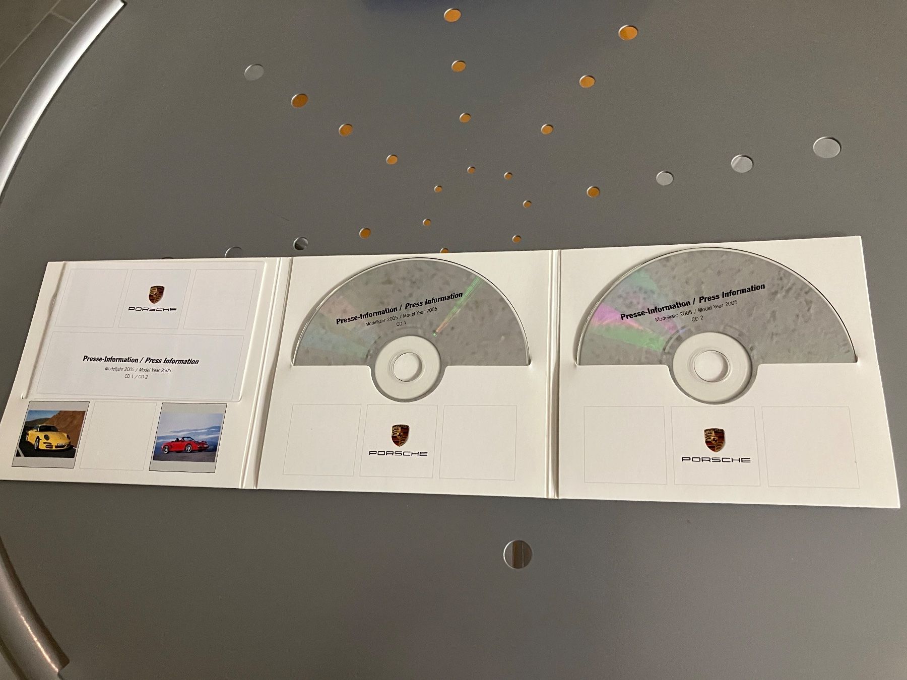 CD: CD Presse-Information PORSCHE modèles année 2005 – Nuovo (secondo la descrizione) da Cortaillod venduto da car_f6v6 3