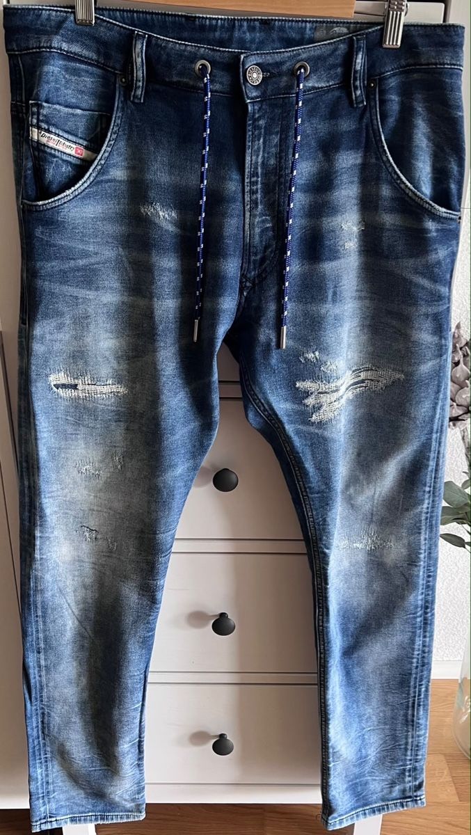 Diesel Jeans: Diesel Krooley Jeans Grösse 32 – Usato da Bern venduto da Amylee1999