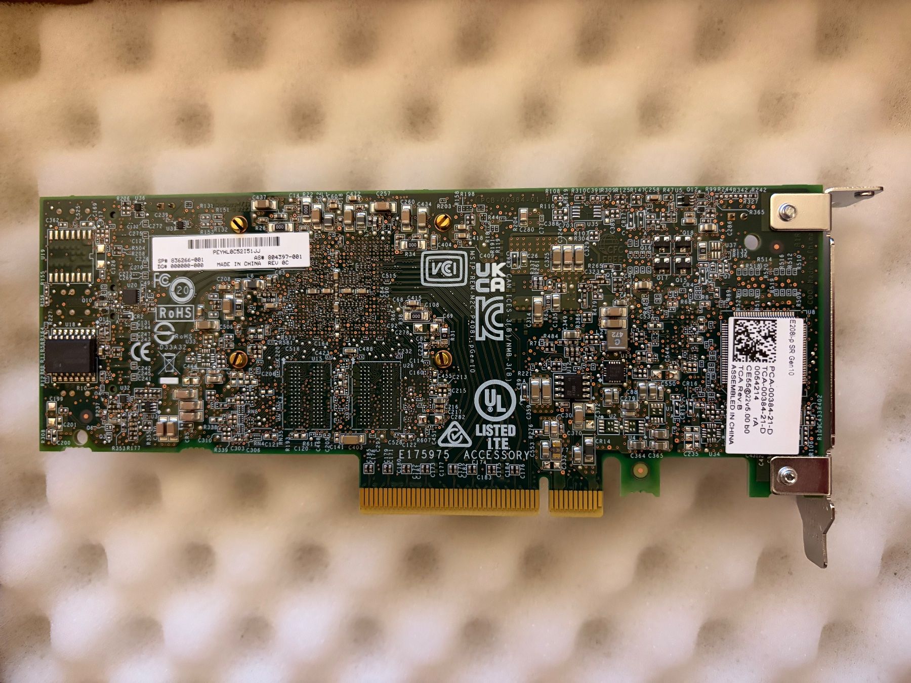 Hewlett Packard Server: HPE Smart Array E208i-p SR Gen10 Controller, Neu, – Nuovo (secondo la descrizione) da Bischofszell venduto da Jetboy 1