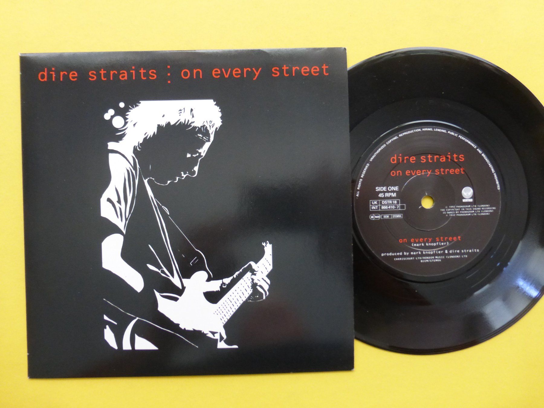 Vinyles: Dire Straits – On Every Street – D'occasion à Zürich par Swiss57