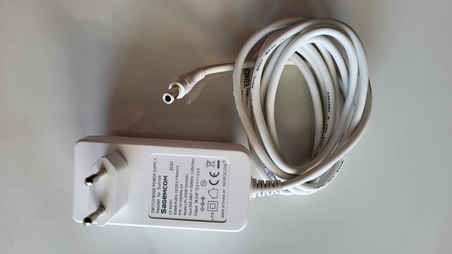 Ladegeräte: SAGEMCOM Netzteil 36W 12V 3.0A Hohlstecker 5.1x2.1mm – Gebraucht aus Schindellegi von Peter8834 1